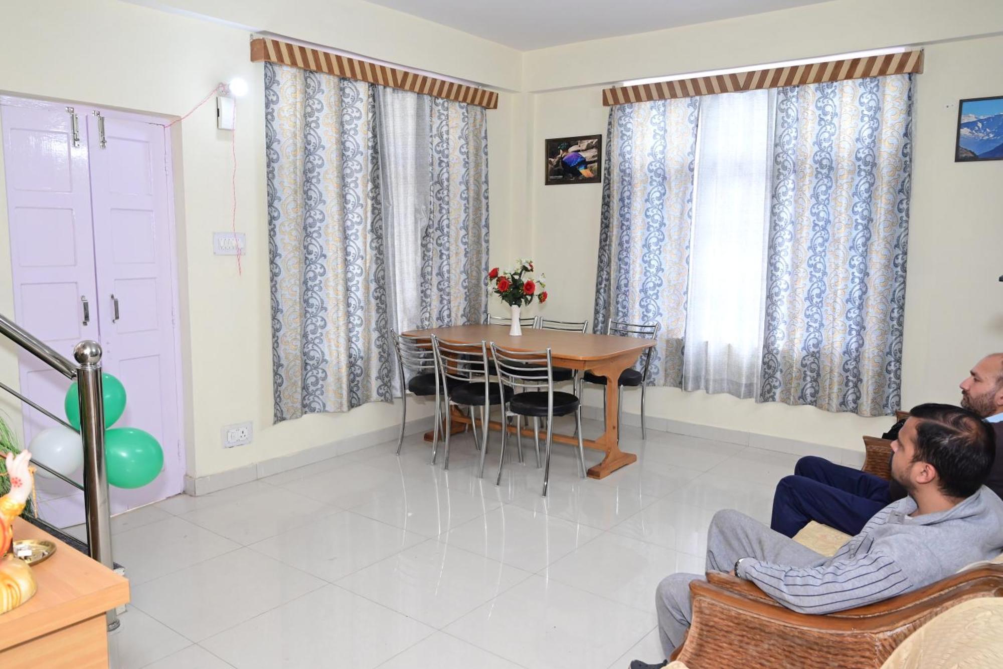 Krishna B&B Near Mall Road שימלה מראה חיצוני תמונה