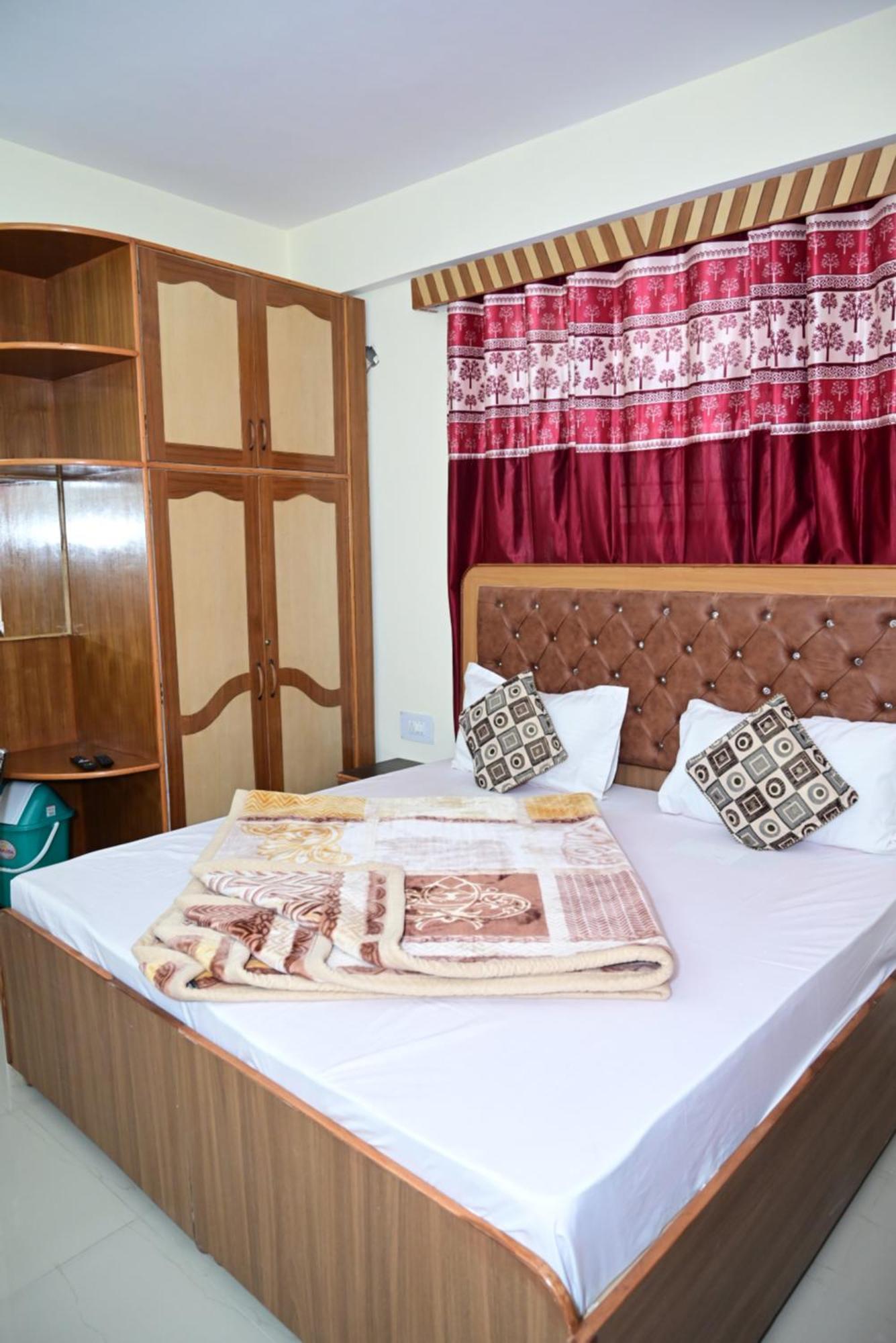 Krishna B&B Near Mall Road שימלה מראה חיצוני תמונה