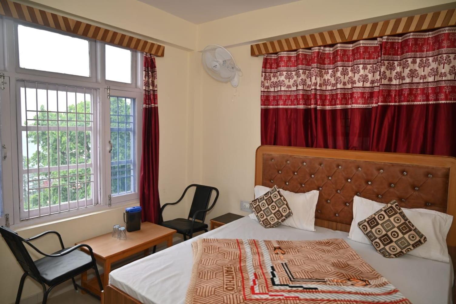 Krishna B&B Near Mall Road שימלה מראה חיצוני תמונה