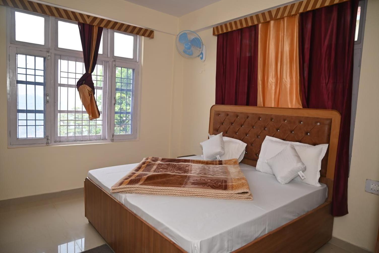 Krishna B&B Near Mall Road שימלה מראה חיצוני תמונה